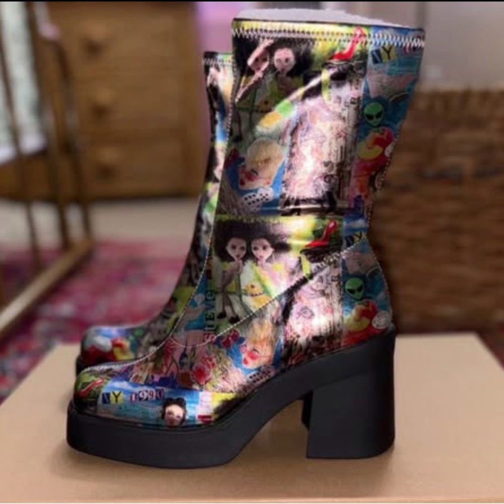 Steve Madden Klayton Platform Boots - Cosmic Print